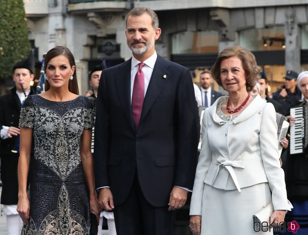 Los Reyes Felipe y Letizia y la Reina Sofía en los Premios Princesa de Asturias 2018