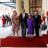 Guillermo y Máxima de Holanda con la Reina Isabel y el Príncipe Carlos en su Visita de Estado a Reino Unido