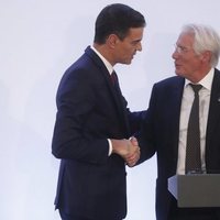 Richard Gere y Pedro Sánchez con la prensa