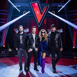 Antonio Orozco, Luis Fonsi, Paulina Rubio y Pablo López en el plató de 'La Voz'