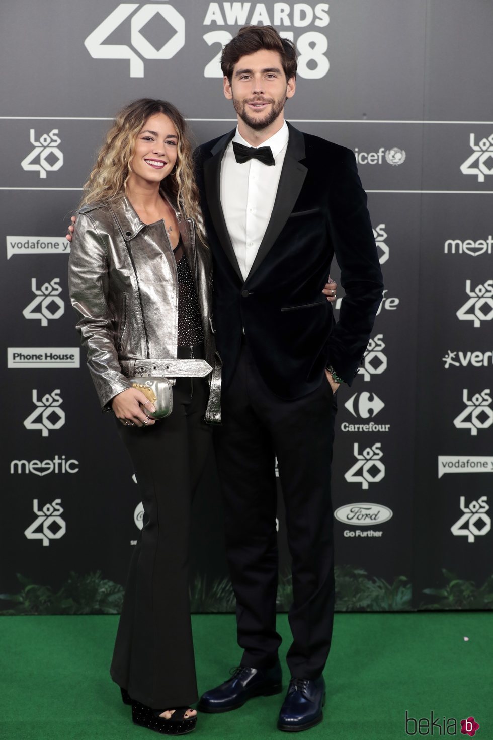 Álvaro Soler y Sofía Ellar en Los 40 Music Awards 2018