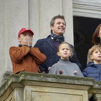 Federico y Mary de Dinamarca con la Princesa Isabel, el Príncipe Vicente y la Princesa Josefina en la cacería Hubertus