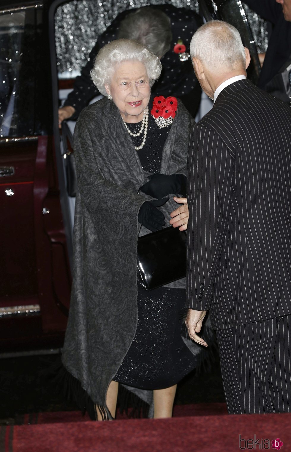 La Reina Isabel llegando al Festival of Remembrance 2018