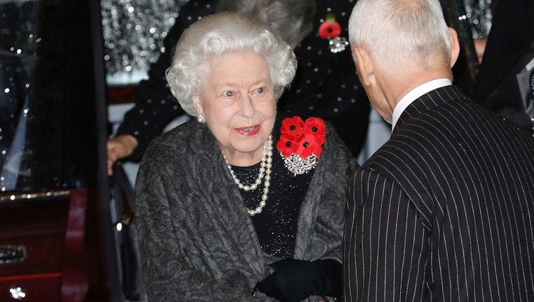 La Reina Isabel llegando al Festival of Remembrance 2018