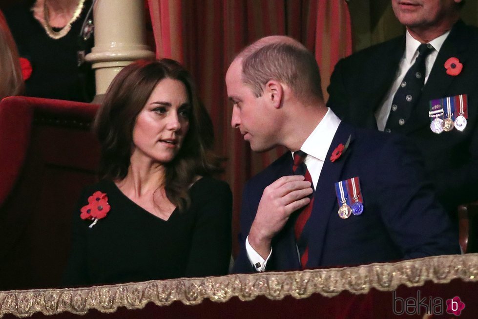 Los Duques de Cambridge durante el Festival of Remembrance 2018