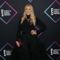 Busy Philipps en la alfombra roja de los People's Choice Awards 2018