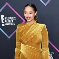 Amber Stevens en la alfombra roja de los People's Choice Awards 2018