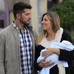 Cristian Toro y Susana Salmerón con su hijo Alejandro