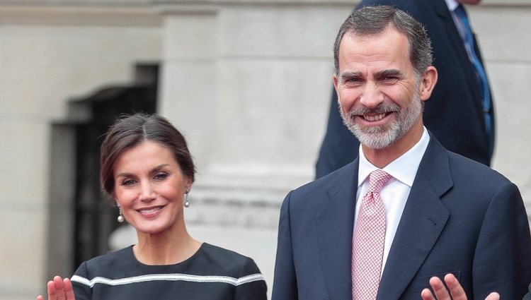 Los Reyes Felipe y Letizia, muy sonrientes en su Viaje de Estado a Perú