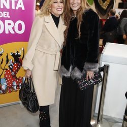 Rosa Benito y Rosario Mohedano en el Rastrillo Nuevo Futuro 2018