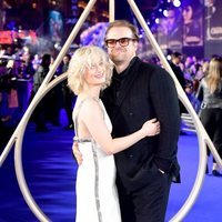 Alison Sudol y David Harbour en el estreno de 'Animales Fantásticos: Los Crímenes de Grindelwald'