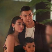 Geogina Rodríguez y Cristiano Ronaldo muy cariñosos con Cristiano Ronaldo Junior en Londres