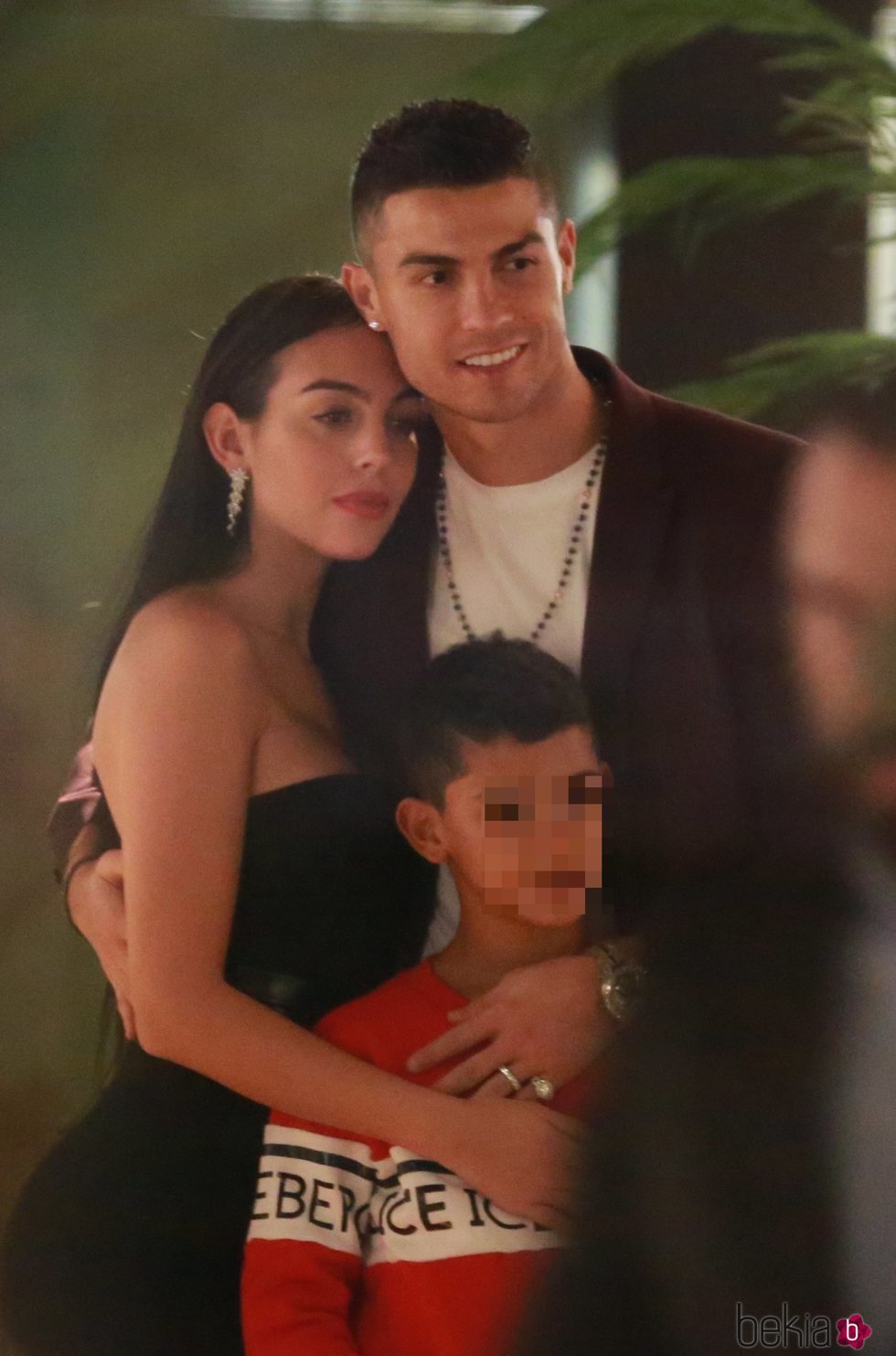 Geogina Rodríguez y Cristiano Ronaldo muy cariñosos con Cristiano Ronaldo Junior en Londres