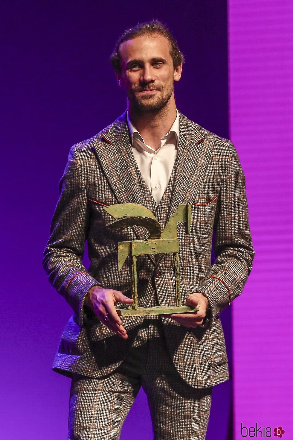 Oriol Pla recogiendo su galardón en los Premios Ondas 2018