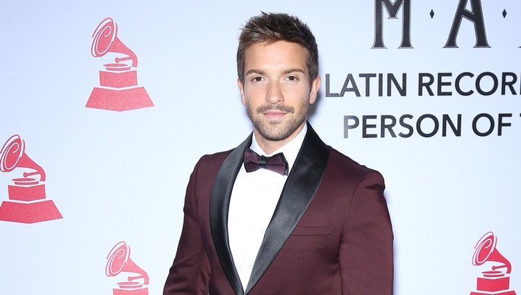 Pablo Alborán en la alfombra roja de la gala de Persona del Año de los Grammys Latinos 2018