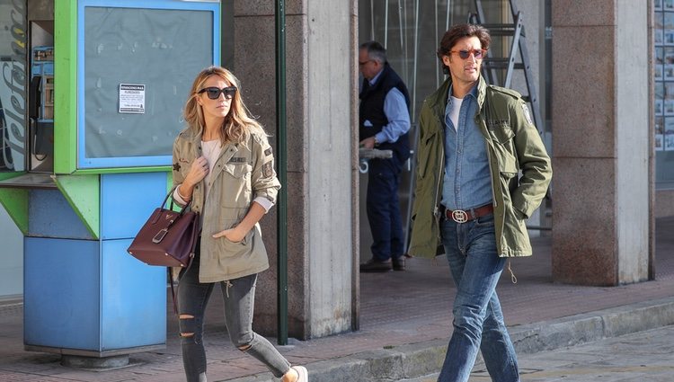 Rafa Medina y Laura Vecino llegando a la boda de Marta Ortega y Carlos Torretta