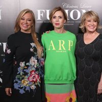 Mila Ximénez, Agatha Ruiz de la Prada, Belén Estaban y Belén Rodríguez posando