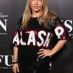 Cristina Tárrega en un evento con un look de lentejuelas