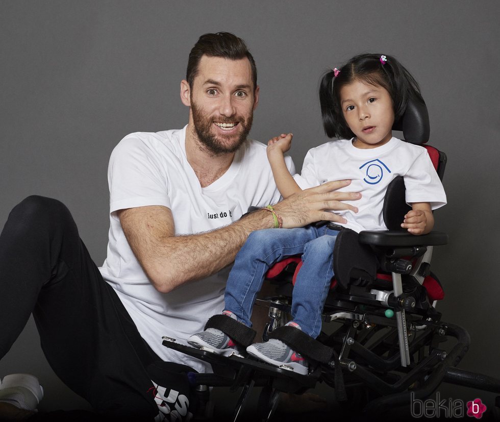 Rudy Fernández posa para el Calendario Solidario Hospital San Rafael 2019