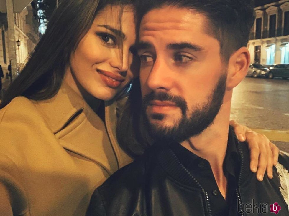 Sara Sálamo e Isco Alarcón celebran su primer año de amor