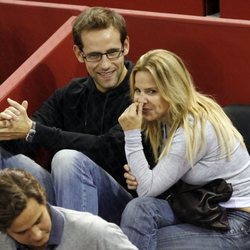 Eugenia Martínez de Irujo y Gonzalo Miró en un partido de tenis