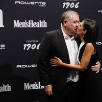 Ana Pastor y Antonio García Ferreras besándose en los premios Men's Health 2018