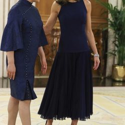 La Reina Letizia y la Primera Dama china durante una recepción en el Palacio de La Zarzuela