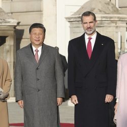 Los Reyes de España junto al Presidente de China y su esposa en el Palacio Real de Madrid