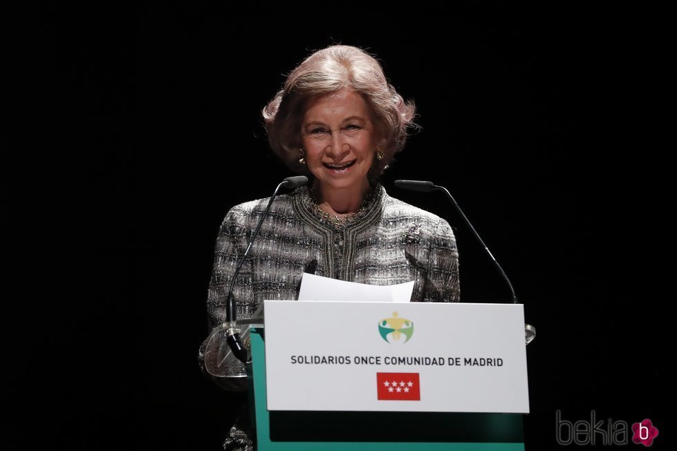 La Reina Sofía leyendo su discurso en los Premios Especial Solidarios ONCE 2018