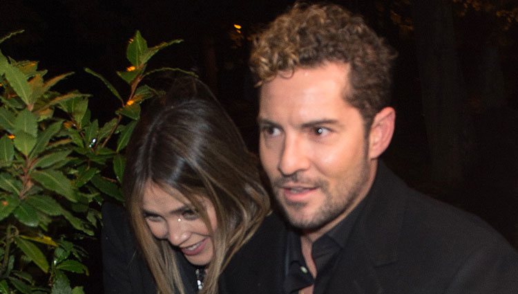 Rosanna Zanetti y David Bisbal a su llegada a una fiesta de 'Arde Madrid'