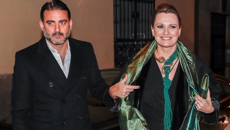 Ainhoa Arteta y Matías en la fiesta de 50 cumpleaños de Eugenia Martínez de Irujo