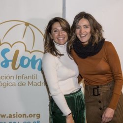 Sndra Barneda apoya a Nagore Robles en su mercadillo solidario