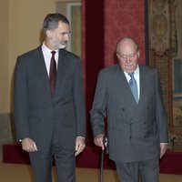 El Rey Felipe con el Rey Juan Carlos celebran el 40 aniversario de la Constitución