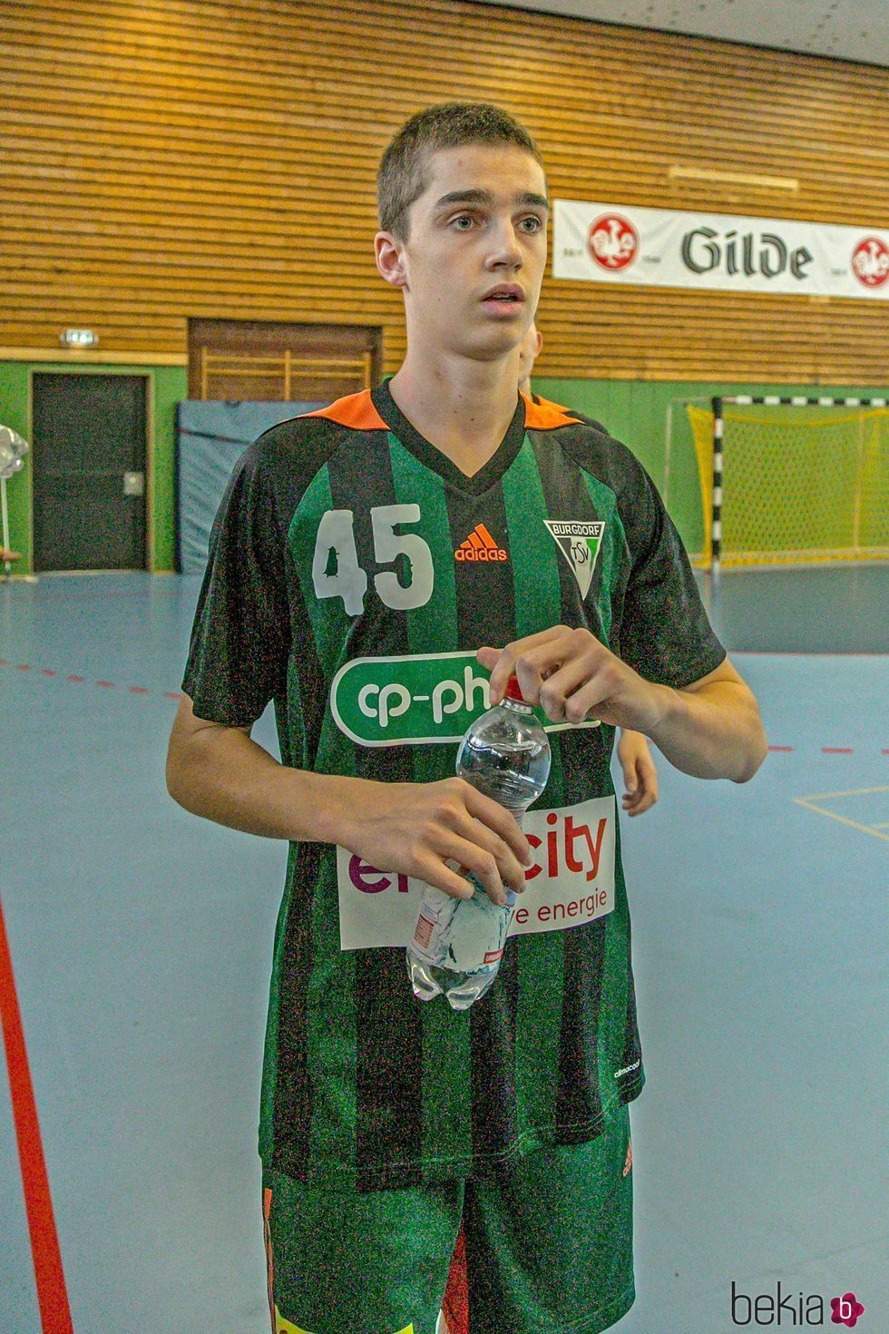 Pablo Urdangarin en un partido de balonmano