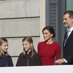 Los Reyes Felipe y Letizia, la Princesa Leonor y la Infanta Sofía a su llegada al acto por el 40 aniversario de la Constitución