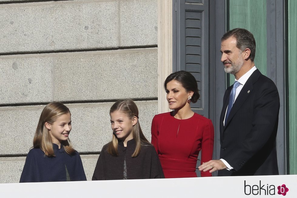 Los Reyes Felipe y Letizia, la Princesa Leonor y la Infanta Sofía a su llegada al acto por el 40 aniversario de la Constitución