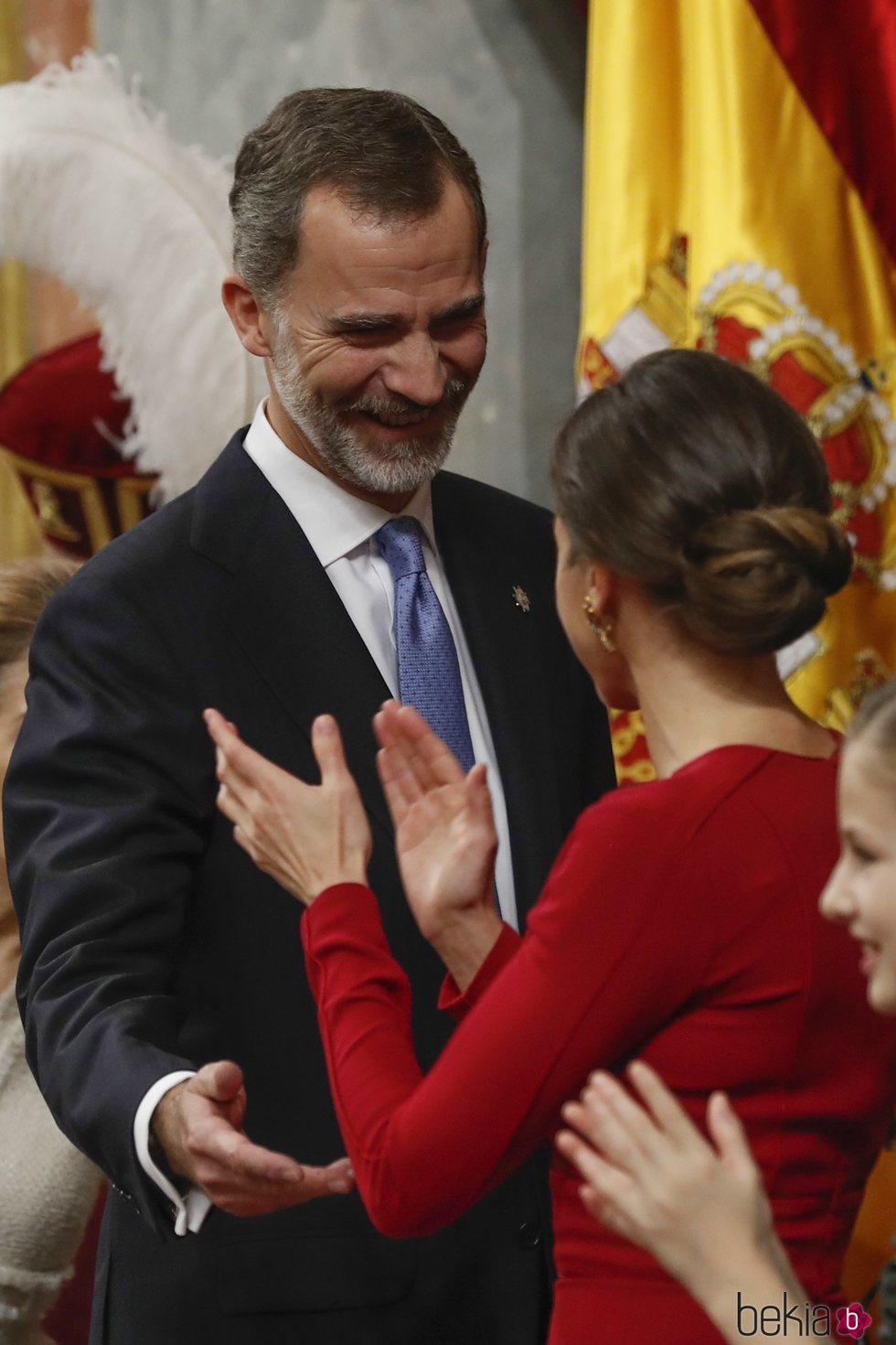 El Rey Felipe, emocionado por el aplauso de la Reina Letizia en el 40 aniversario de la Constitución