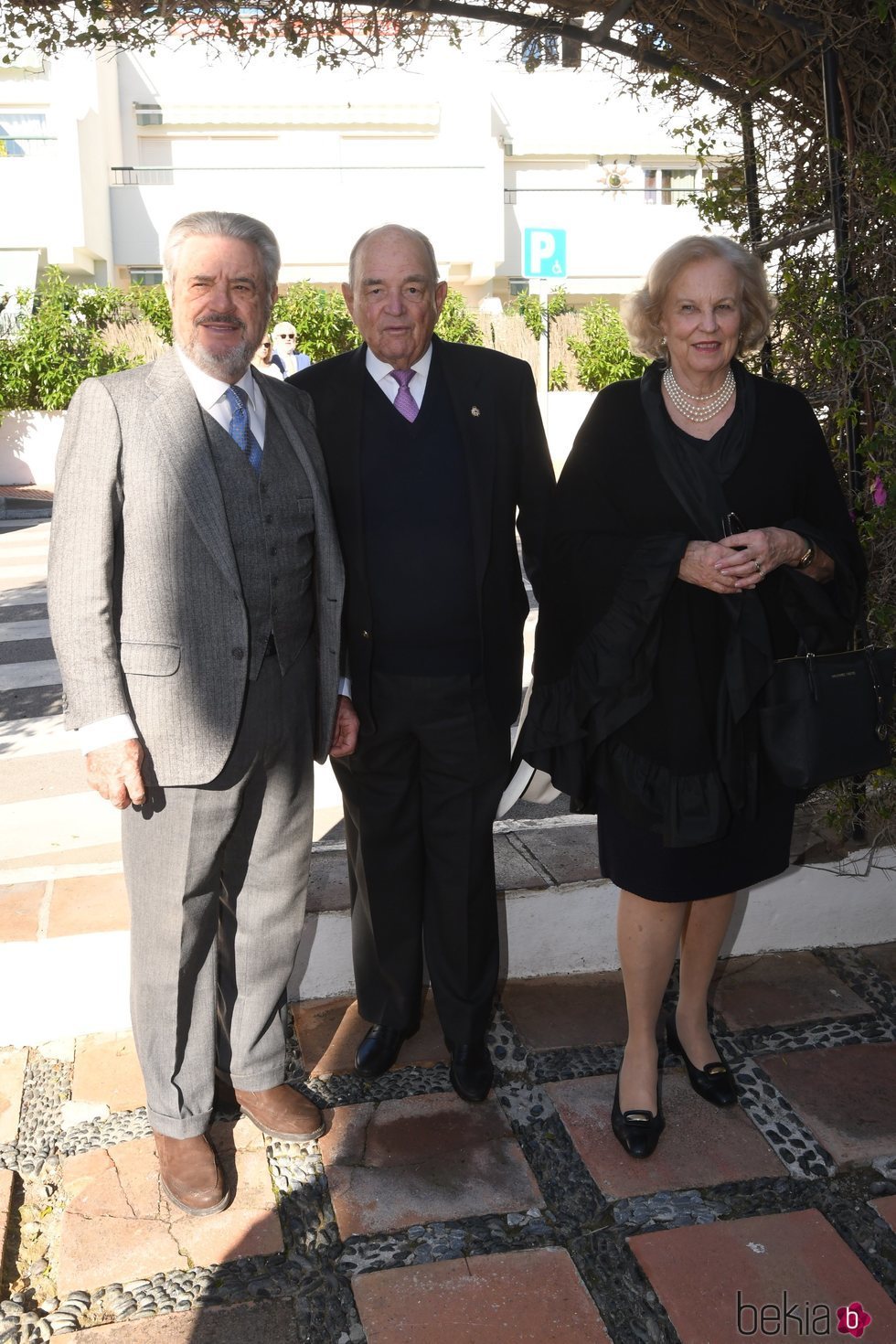 El Duque de Sevilla junto al Conde Rudi y María Luisa de Prusia en el bautizo de Fernando Enrique