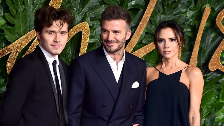 Brooklyn, David y Victoria Beckham en los British Fashion Awards 2018