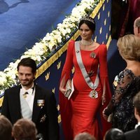 Los Príncipes Carlos Felipe y Sofía en los Premios Nobel 2018