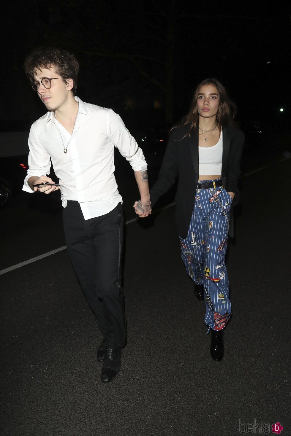 Brooklyn Beckham y Hana Cross