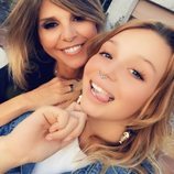 Arancha de Benito y Zayra Gutiérrez posan con filtros de piercing