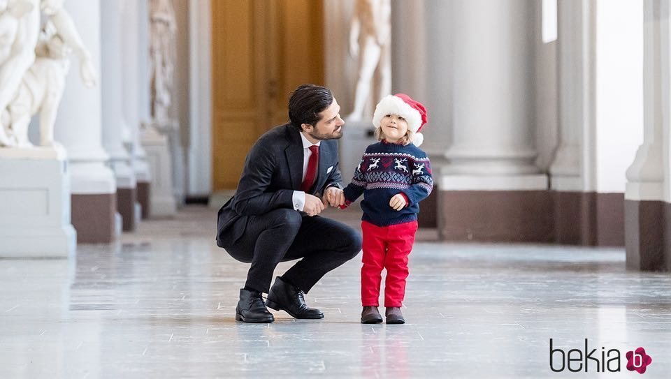 Carlos Felipe y Alejandro de Suecia en la recogida de árboles de Navidad