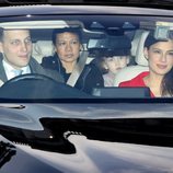 Lord Frederick Windsor y Sophie Winkleman con su hija Maud en el almuerzo navideño en Buckingham Palace 2018