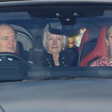 Zara Phillips y Mike Tindall en el almuerzo navideño en Buckingham Palace 2018