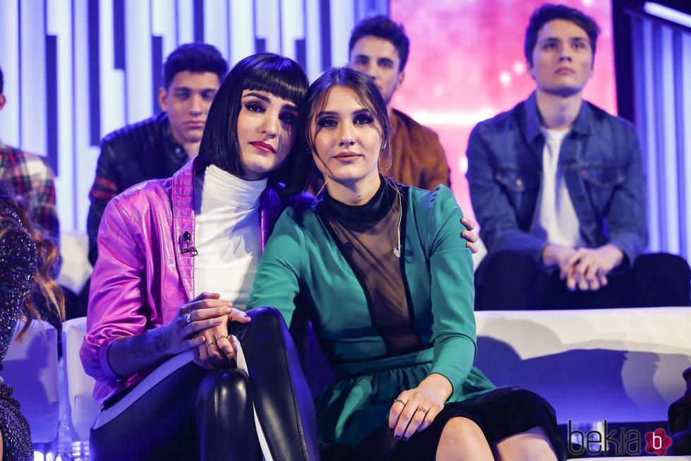 Sabela y Natalia en la gala final de 'OT 2018'