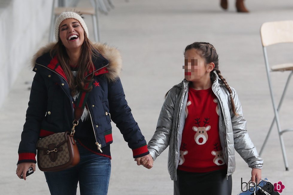 Paula Echevarría con su hija Daniella Bustamante partiéndose de risa