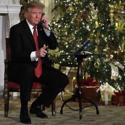 Donald Trump colabora en 'Santa Track'