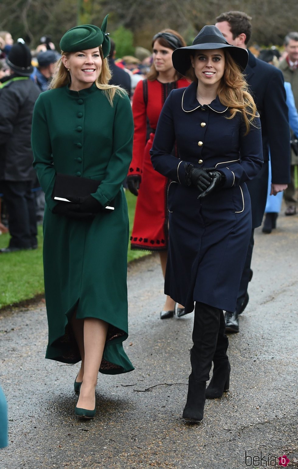 La princesa Beatriz de York y Autumn Kelly llegando a la Misa de Navidad 2018