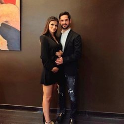 Sara Sálamo e Isco Alarcón anunciando que van a ser padres